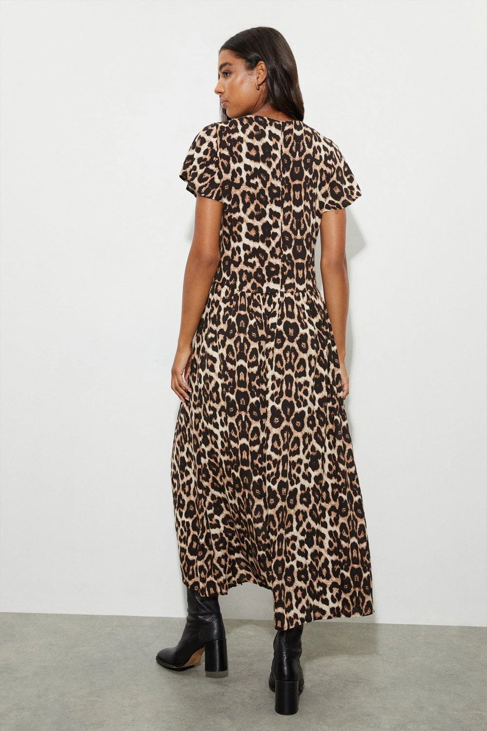 Dorothy Perkins Leopard Print Button Through Midi Dress 3 Dorothy Perkins Leopard Print Button Through Midi Dress - Image 3