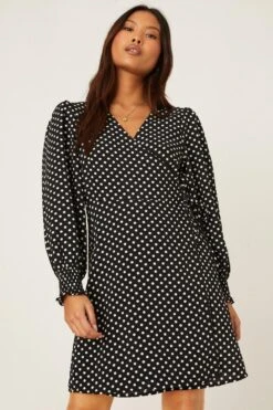 Dorothy Perkins Petite Mono Spot Print Wrap Mini Dress