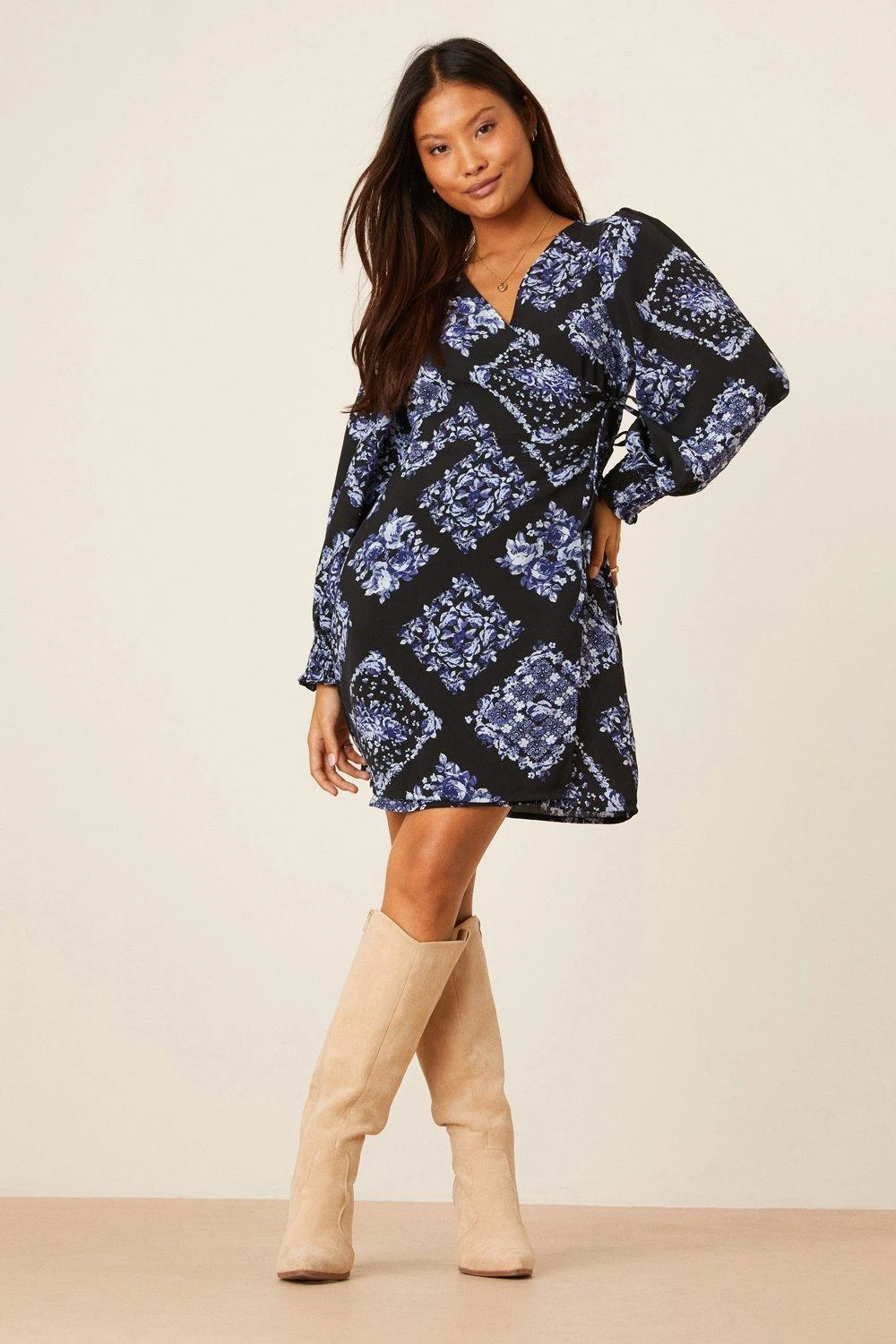 Dorothy Perkins Petite Blue Floral Diamond Print Wrap Mini Dress 2 Dorothy Perkins Petite Blue Floral Diamond Print Wrap Mini Dress - Image 2