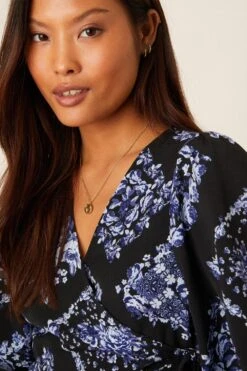 Dorothy Perkins Petite Blue Floral Diamond Print Wrap Mini Dress 8 Dorothy Perkins Petite Blue Floral Diamond Print Wrap Mini Dress -Clozurely Sales Store bqq08103 blue xl 3