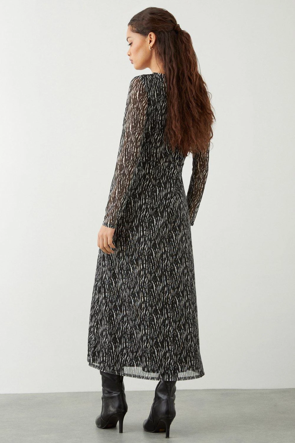 Dorothy Perkins Petite Mono Mesh Ruched Midi Dress 3 Dorothy Perkins Petite Mono Mesh Ruched Midi Dress - Image 3