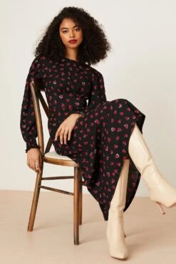 Dorothy Perkins Heart Print Shirred Cuff Midi Dress