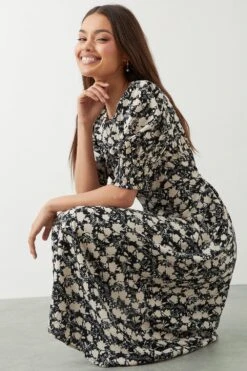 Dorothy Perkins Petite Mono Floral Shirred Cuff Midi Dress