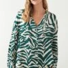 Dorothy Perkins Green Zebra Collarless Shirt