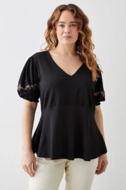 Dorothy Perkins Curve Embroidered Textured Top
