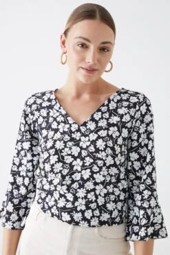 Dorothy Perkins Tall Floral Frill Sleeve V Neck Blouse