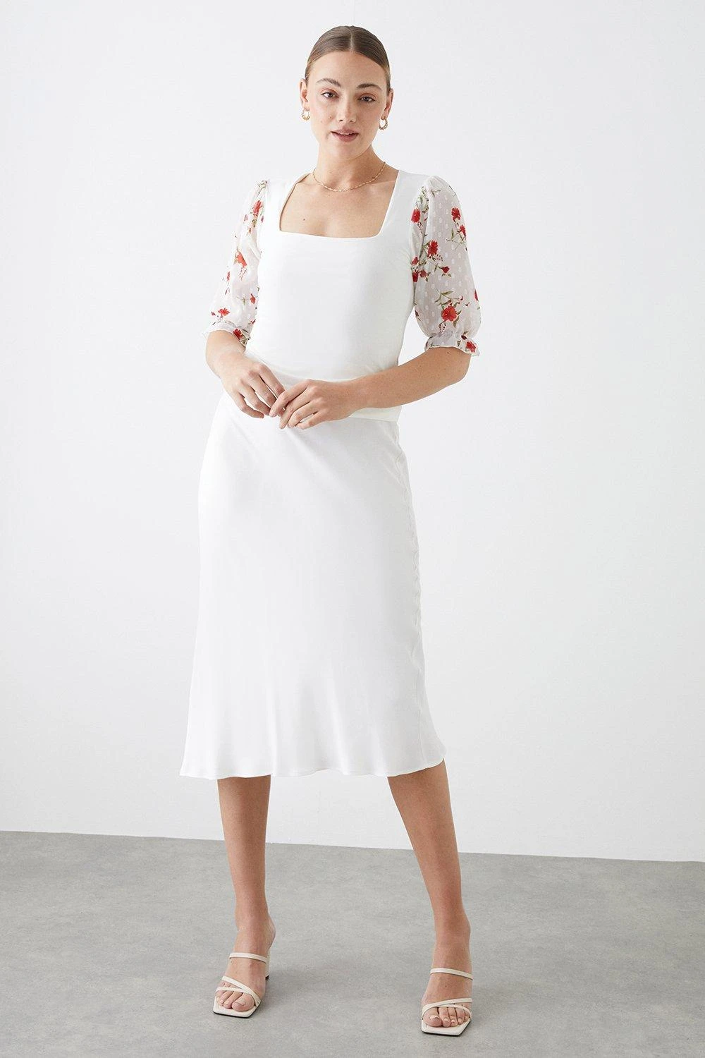 Dorothy Perkins Tall Floral Embroidered Sleeve Top 2 Dorothy Perkins Tall Floral Embroidered Sleeve Top - Image 2